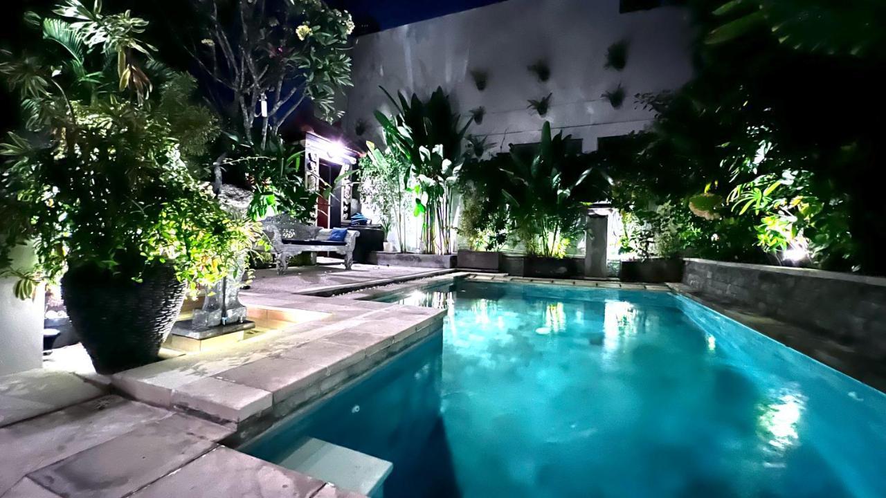 Villa Carissa Seminyak Centre, Bali By Le Ciel Hospitality ภายนอก รูปภาพ
