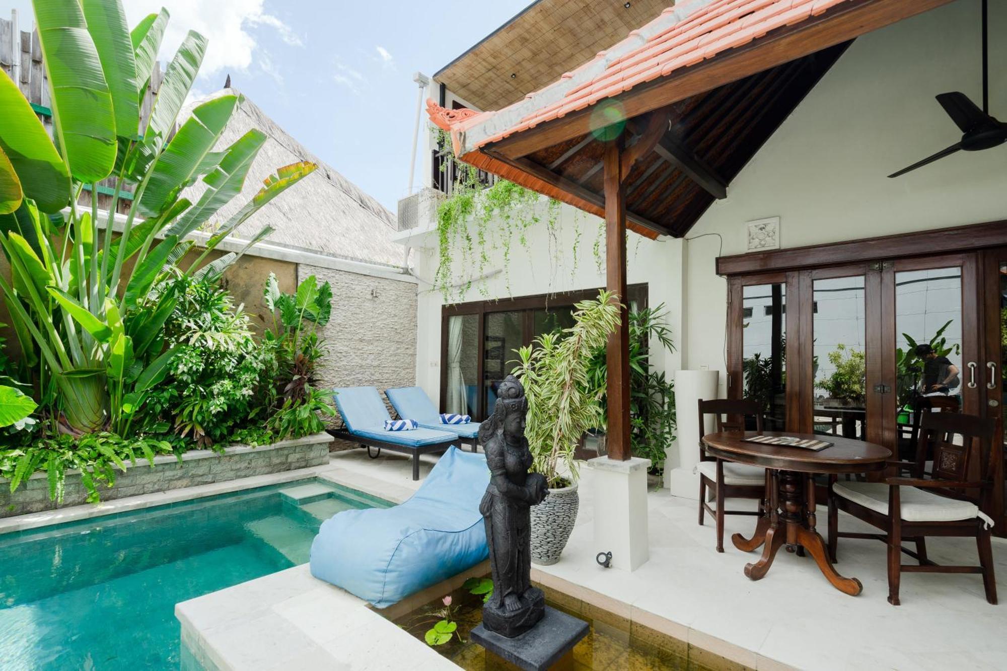 Villa Carissa Seminyak Centre, Bali By Le Ciel Hospitality ภายนอก รูปภาพ