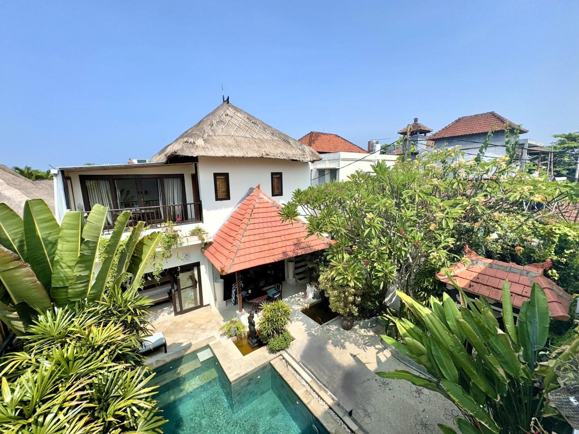 Villa Carissa Seminyak Centre, Bali By Le Ciel Hospitality ภายนอก รูปภาพ
