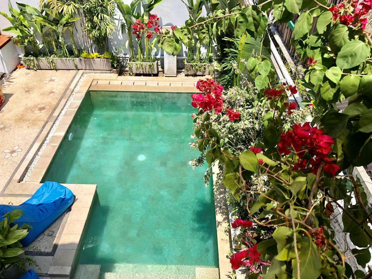 Villa Carissa Seminyak Centre, Bali By Le Ciel Hospitality ภายนอก รูปภาพ