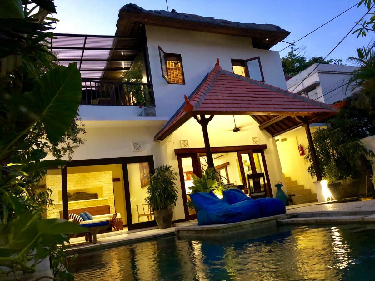Villa Carissa Seminyak Centre, Bali By Le Ciel Hospitality ภายนอก รูปภาพ