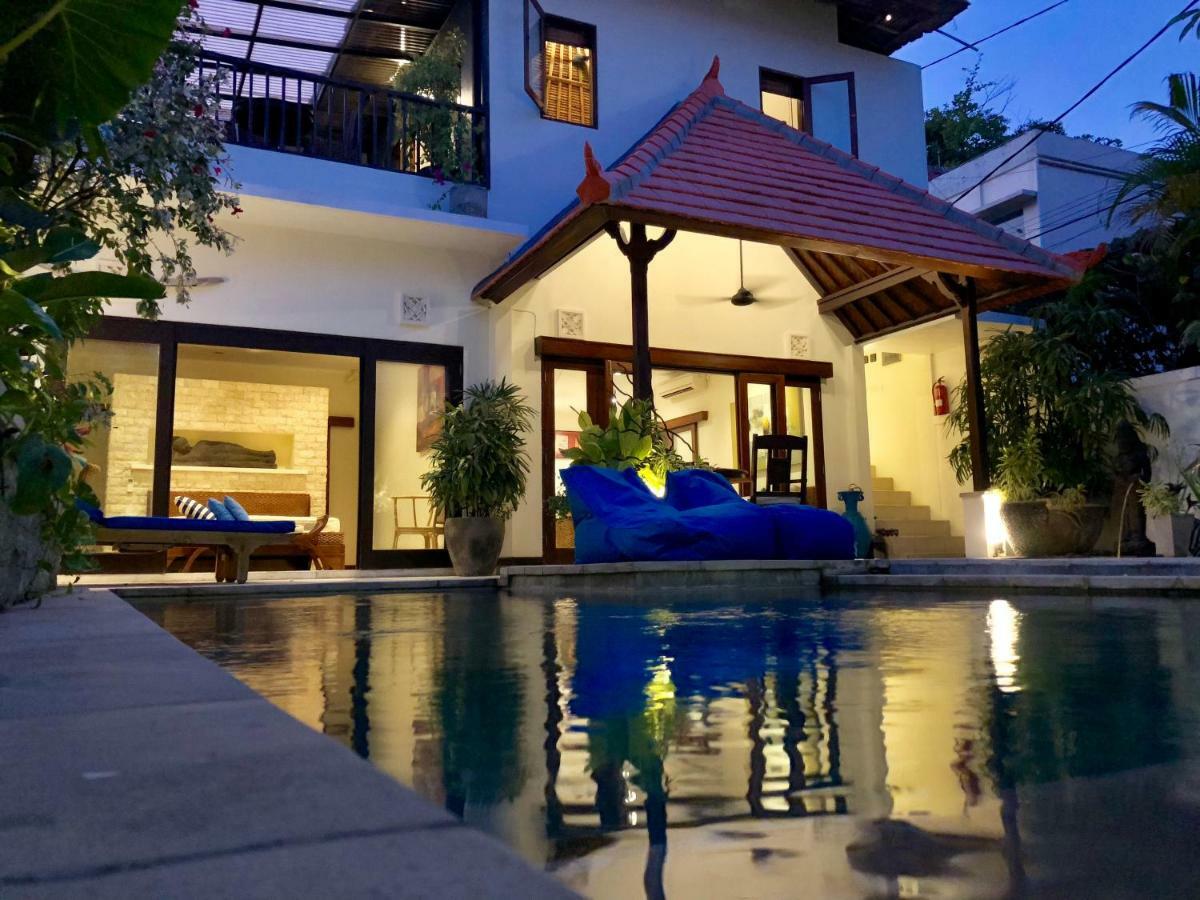 Villa Carissa Seminyak Centre, Bali By Le Ciel Hospitality ภายนอก รูปภาพ