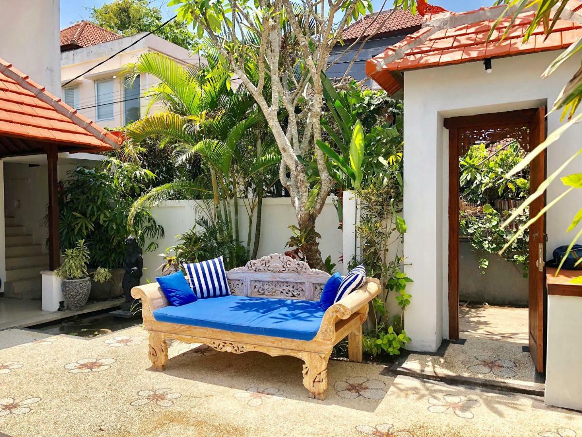 Villa Carissa Seminyak Centre, Bali By Le Ciel Hospitality ภายนอก รูปภาพ