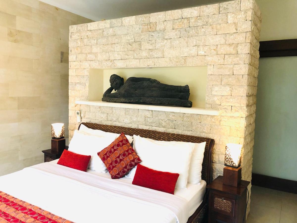 Villa Carissa Seminyak Centre, Bali By Le Ciel Hospitality ภายนอก รูปภาพ